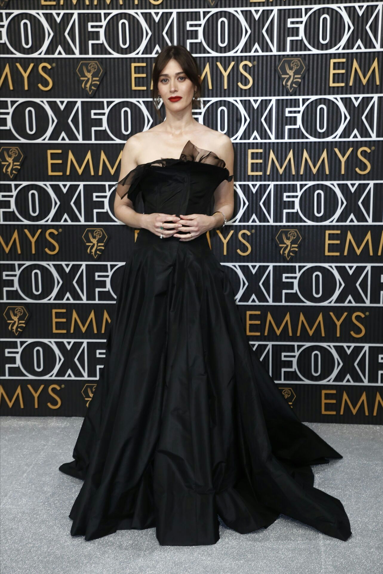 epa11081723 US actor Lizzy Caplan arrives for the 75th annual Primetime Emmy Awards ceremony held at the Peacock Theater in Los Angeles, California, USA, 15 January 2024. The Primetime Emmys celebrate excellence in national primetime television programming. EPA/CAROLINE BREHMAN