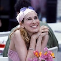 Carrie Bradshaw 27 mest ikoniske outfits gennem tiden
