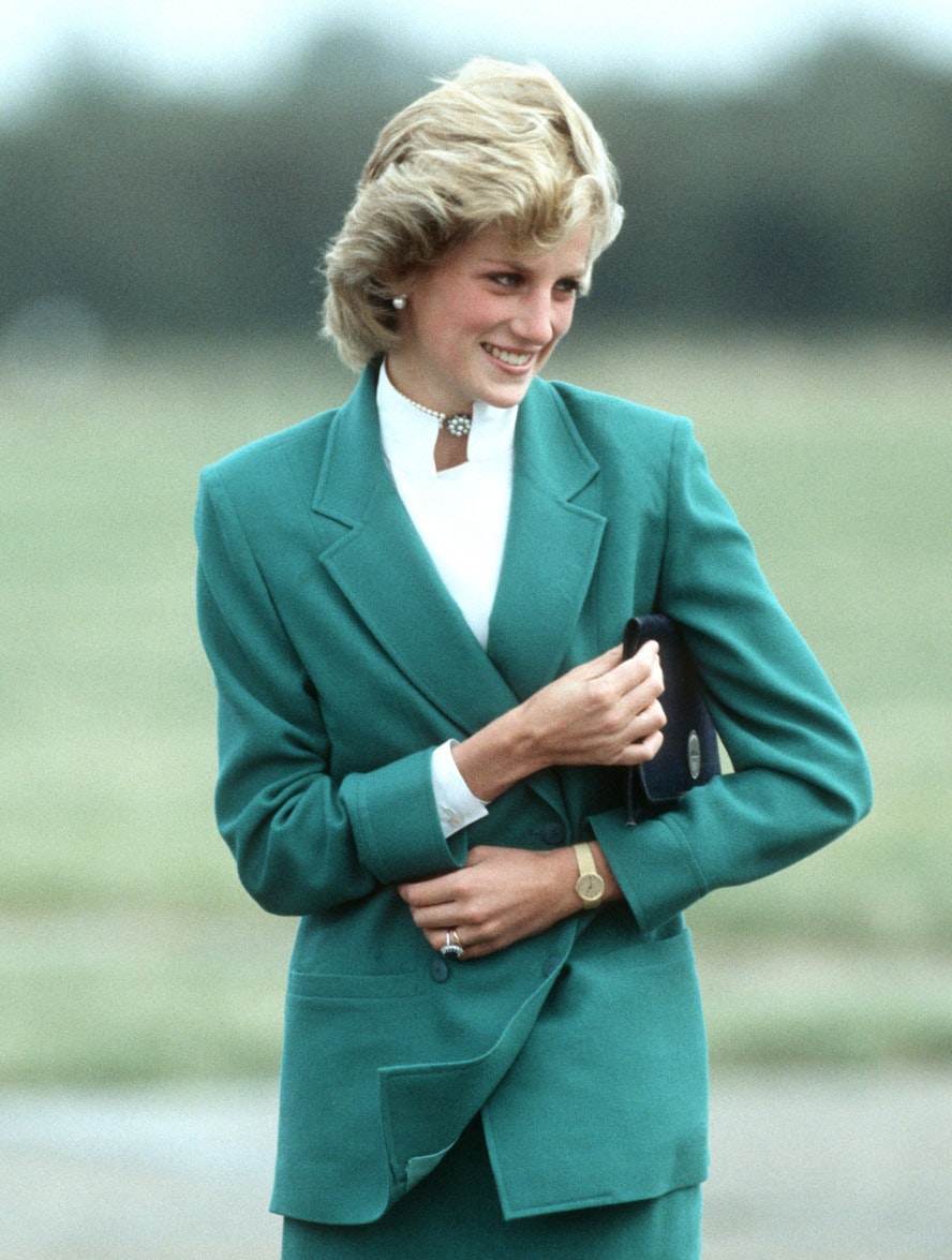 Ny udstilling viser 26 af prinsesse Dianas mest ikoniske outfits