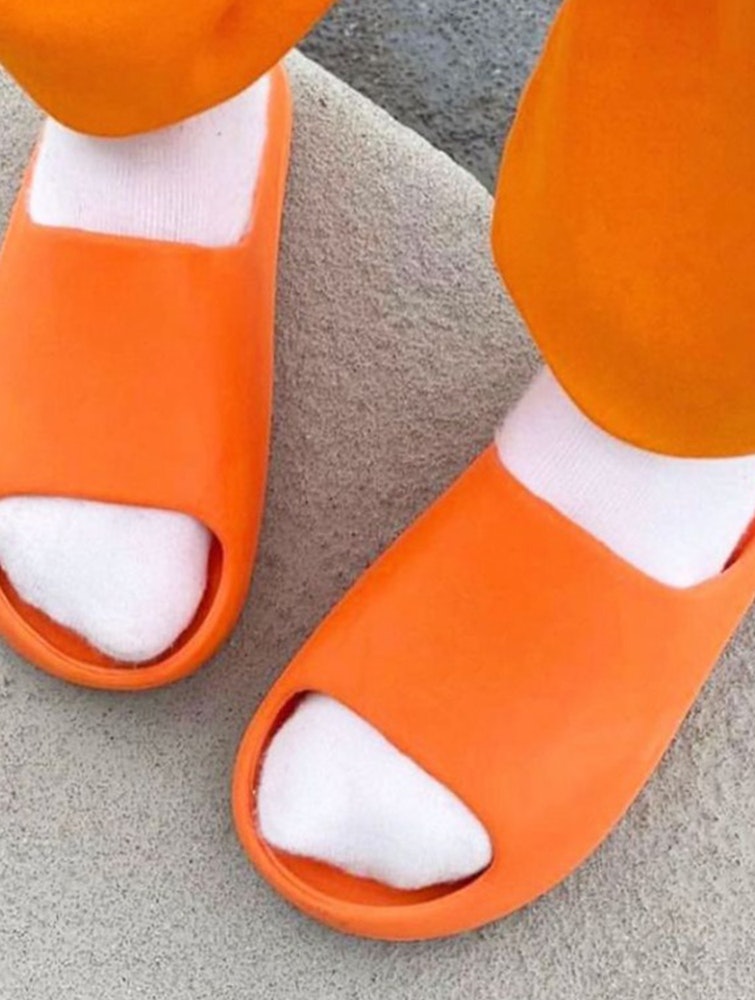 Disse nye trendy slippers skal erstatte dine Birkenstock denne sommer