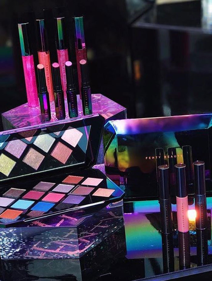 Fenty Beauty vol. 2: Rihanna lancerer the NEW Holiday Collection