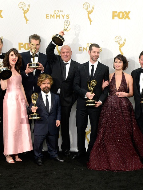 Emmy Awards er nu slut. Priserne er blevet uddelt og takketaler er blevet holdt. For at give dig den bedste slutning på Emmy Awards 2016 har vi på ELLE-redaktionen fundet de 9 bedste tv-serier fra Emmy nomineringerne, som du skal se. 