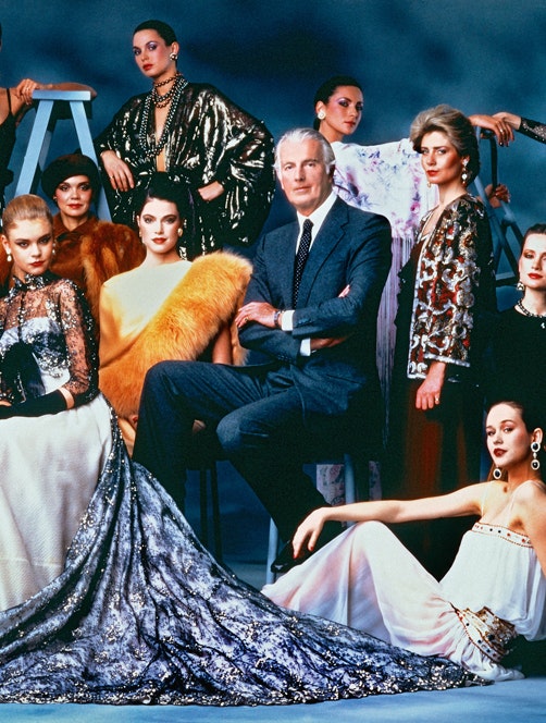 Hyldest til Givenchy: Se de mest ikoniske kjoler 