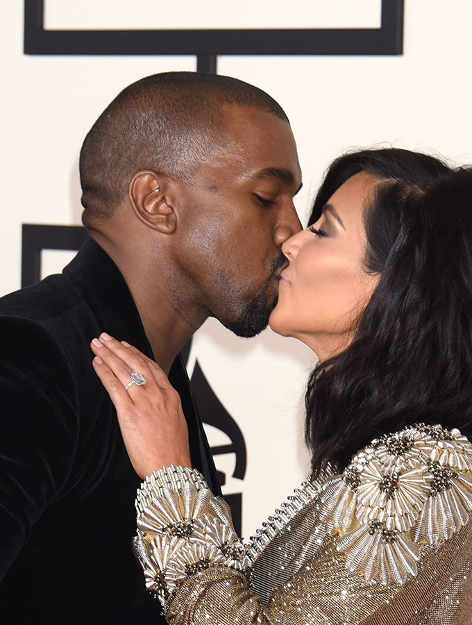 Kardashian-fans spotter tydelige tegn på Kim og Kanyes brud