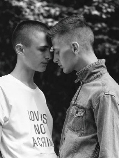 Scoop Models, Won Hundred og Amnesty hylder homoseksuelle og mangfoldighed
