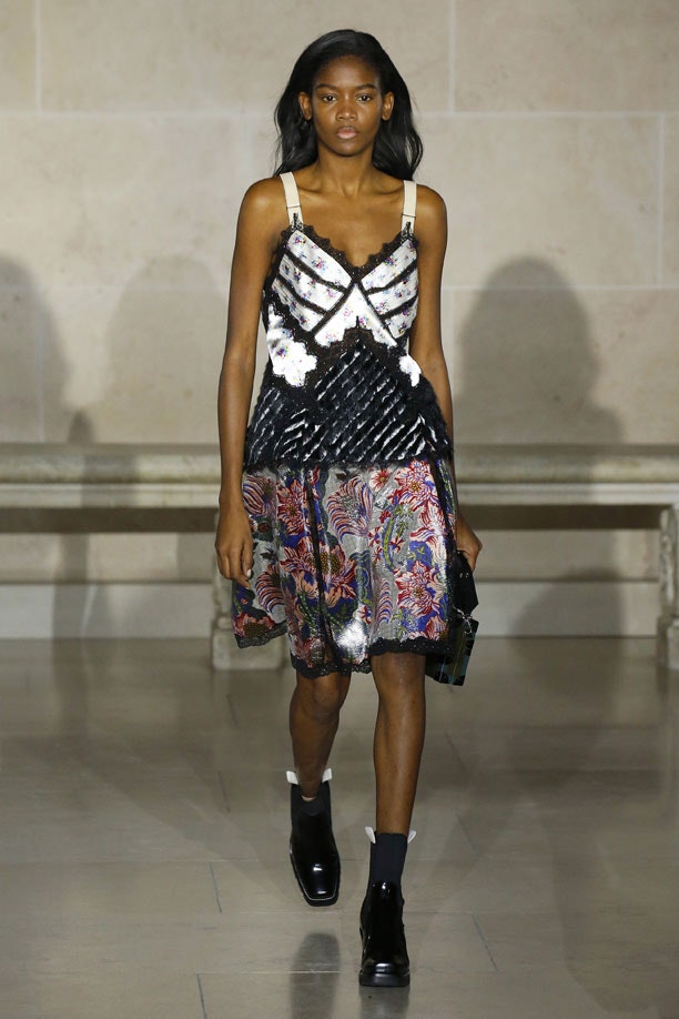 Louis Vuitton afrunder Paris Fashion Week med et ekstraordinært show
