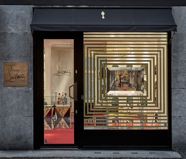 Christian Louboutin genåbner nyrenoveret butik i København