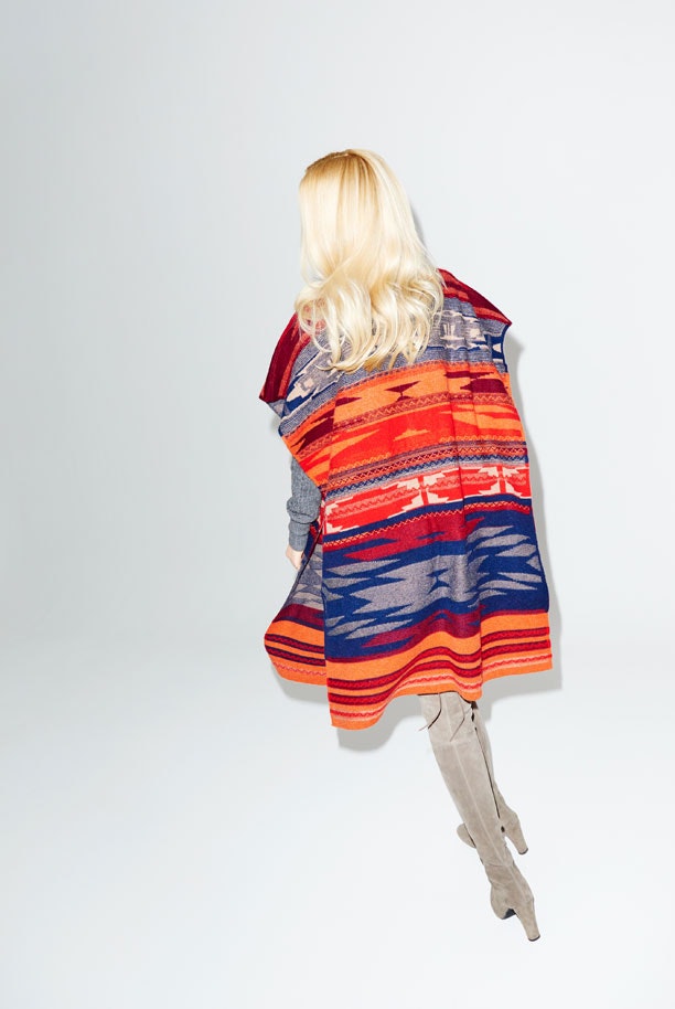 Claudia Schiffer lancerer eksklusiv knitwear kollektion på stylebop.com