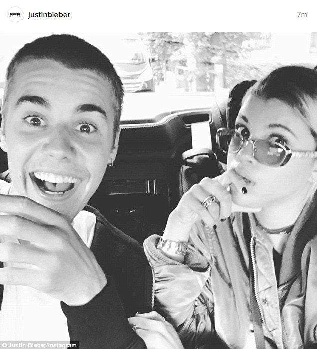 Justin Bieber og Sofia Richie's instagram-billeder