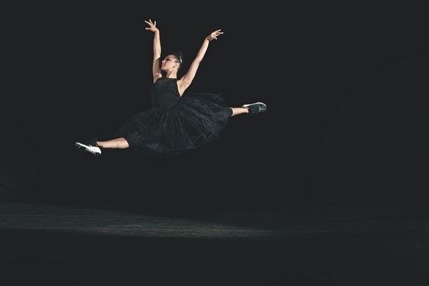 Drøm dig til en plads på scenen med PUMAs nye ballet-inspirerede ”Swan Pack” kollektion